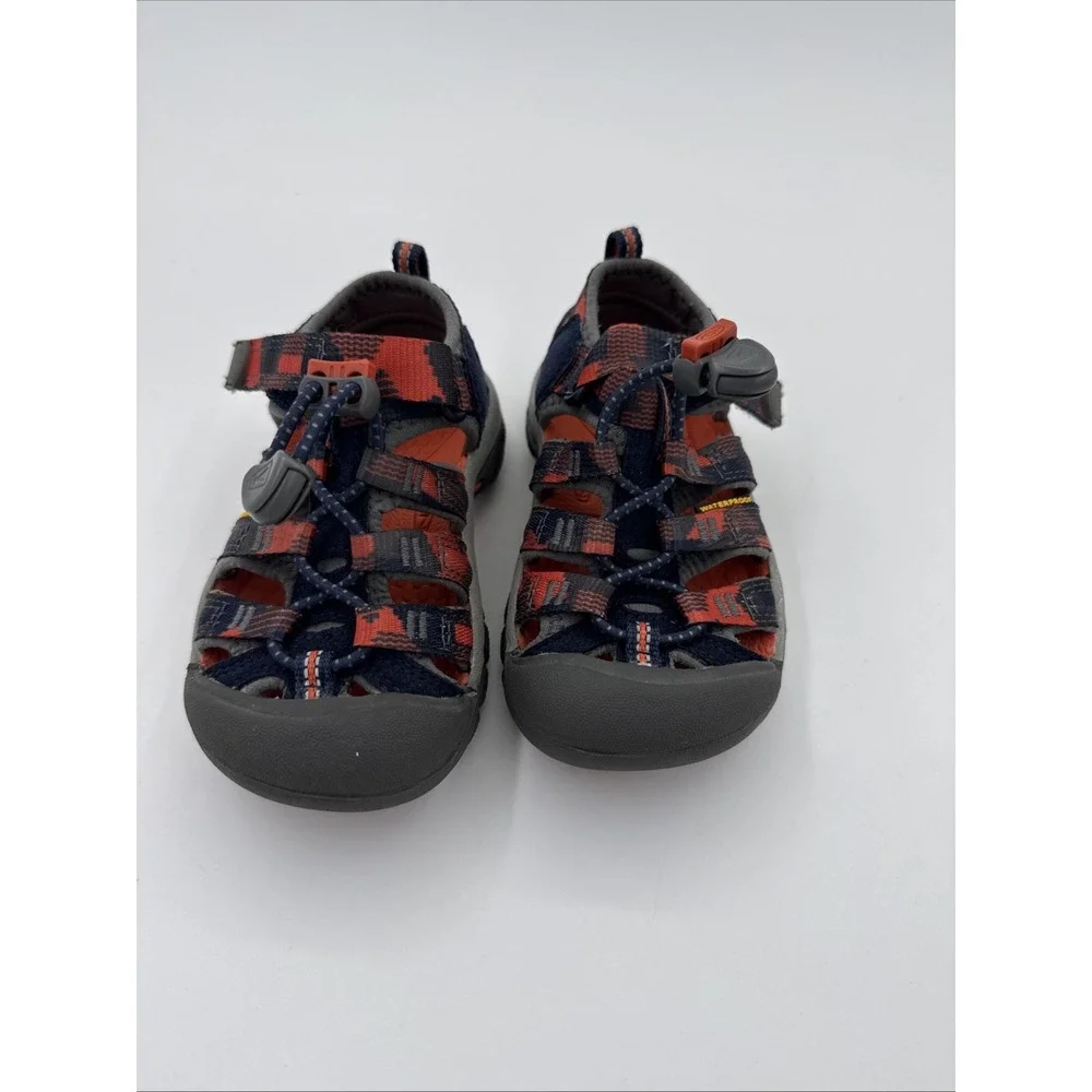 Keen Sandals Newport Kids Closed Toe Water Hiking Shoes Toddler Kids Sz 8 Blue